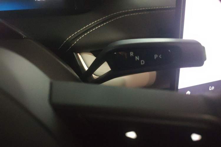 Used Xiaomi Auto SU7 2024 Four-Wheel-Drive Max Founder's Edition Gear Lever