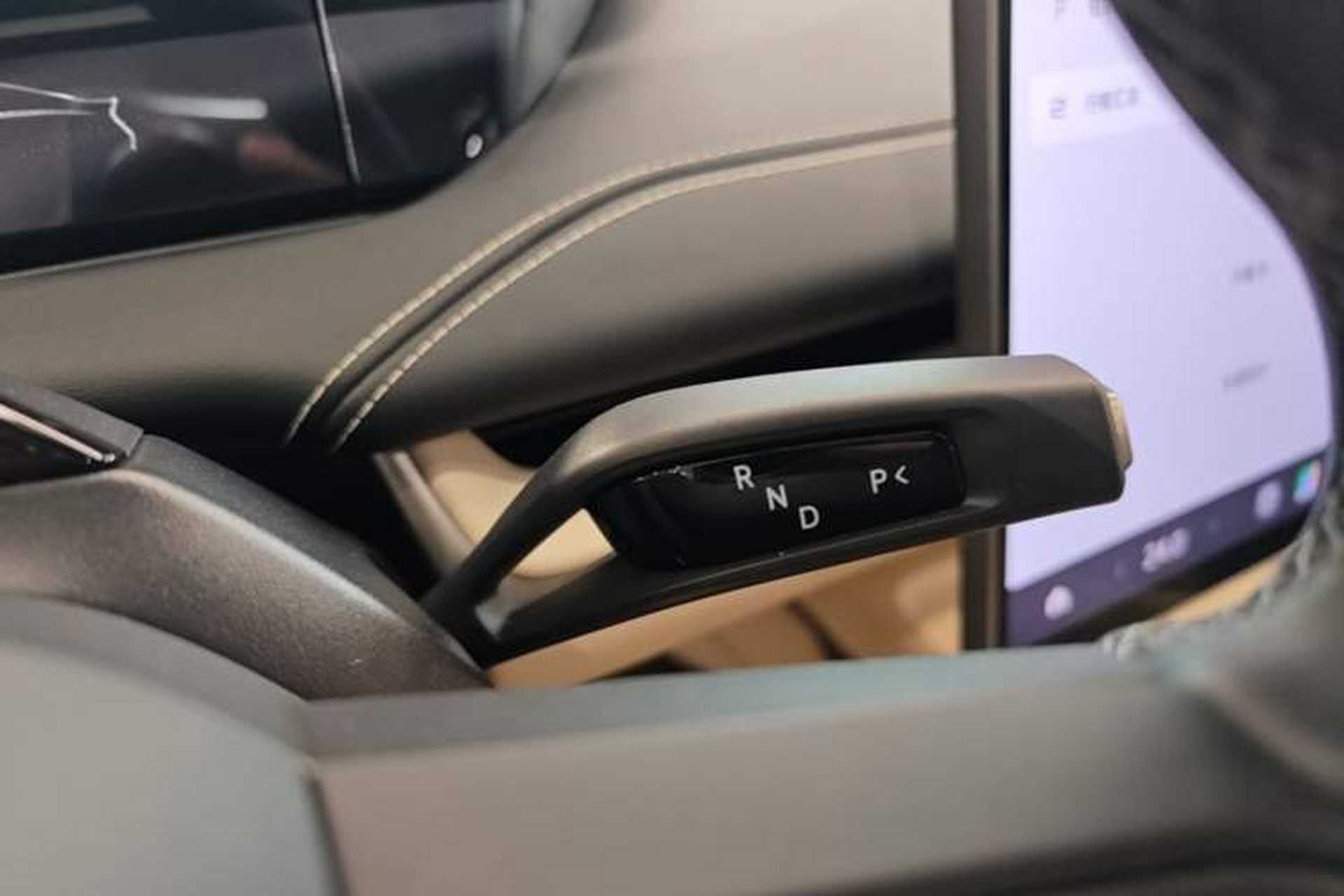 Used Xiaomi Auto SU7 2024 Four-Wheel Drive Ultra-Long Range Advanced Intelligent Driving Max Edition Gear Lever