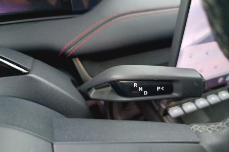 Used Xiaomi Auto SU7 2024 Four-Wheel-Drive Max Founder's Edition Gear Lever