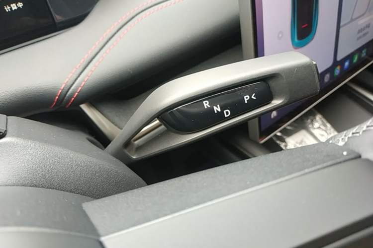 Used Xiaomi Auto SU7 2024 Four-Wheel-Drive Max Founder's Edition Gear Lever