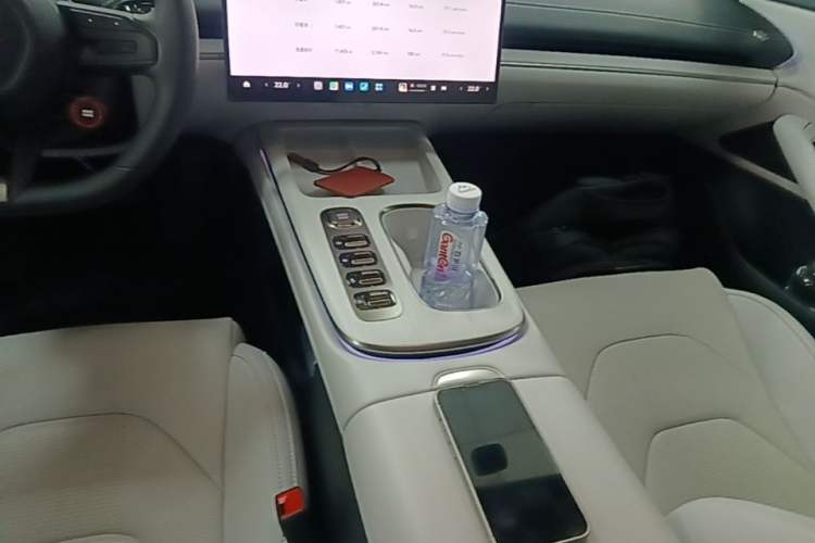 Used Xiaomi Auto SU7 2024 Rear-Drive Ultra-Long Range Advanced Pro-Level Intelligent Driving Version Gear Lever