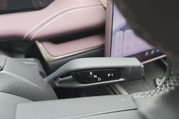 Used Xiaomi Auto SU7 2024 Four-Wheel Drive Ultra-Long Range Advanced Intelligent Driving Max Edition Gear Lever