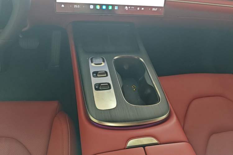 Used Xiaomi Auto SU7 2024 Rear-Drive Long-Range Intelligent Driving Version Gear Lever