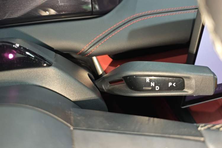 Used Xiaomi Auto SU7 2024 Rear-Drive Long-Range Intelligent Driving Version Gear Lever