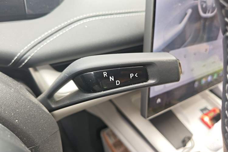 Used Xiaomi Auto SU7 2024 Rear-Drive Ultra-Long Range Advanced Pro-Level Intelligent Driving Version Gear Lever