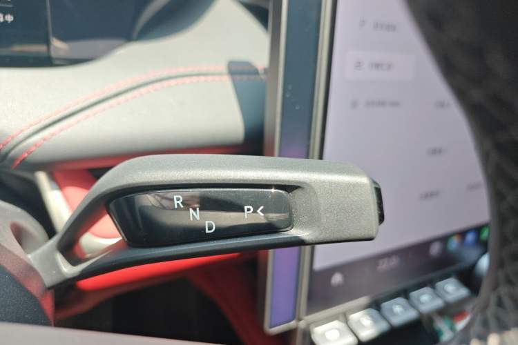 Used Xiaomi Auto SU7 2024 Four-Wheel-Drive Max Founder's Edition Gear Lever
