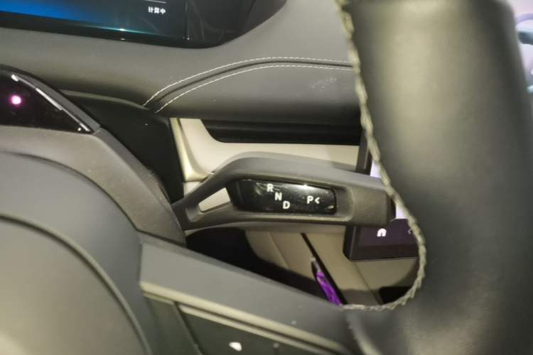 Used Xiaomi Auto SU7 2024 Rear-Drive Long-Range Intelligent Driving Version Gear Lever