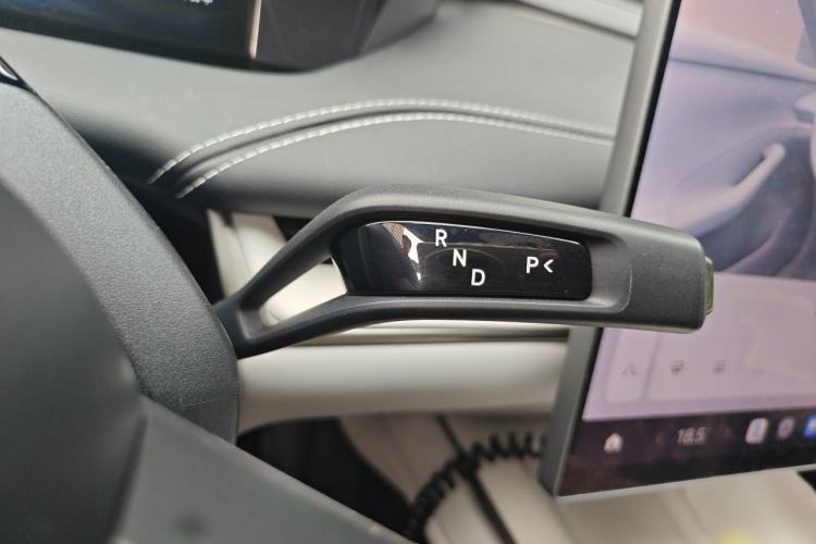 Used Xiaomi Auto SU7 2024 Four-Wheel Drive Ultra-Long Range Advanced Intelligent Driving Max Edition Gear Lever