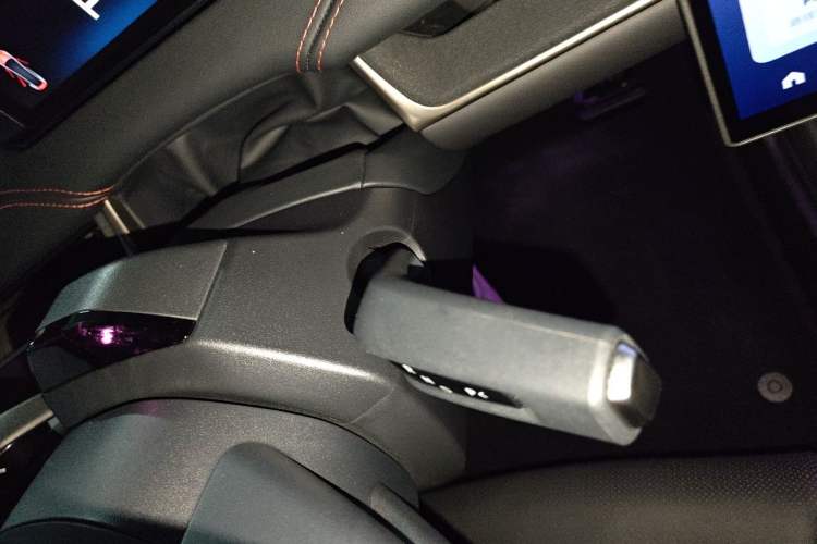 Used Xiaomi Auto SU7 2024 Rear-Drive Long-Range Intelligent Driving Version Gear Lever