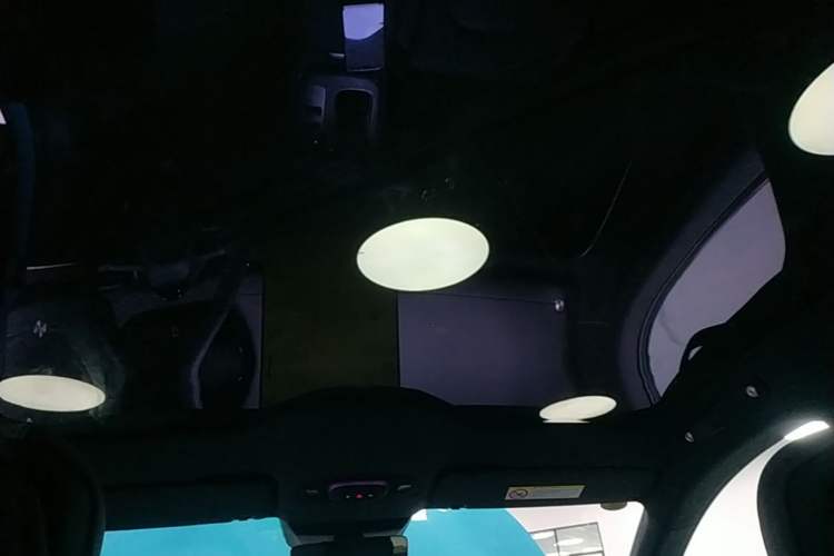 Used Xiaomi Auto SU7 2024 Rear-Drive Long-Range Intelligent Driving Version Headliner