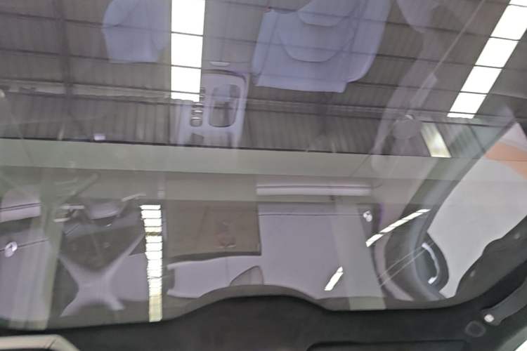 Used Xiaomi Auto SU7 2024 Four-Wheel Drive Ultra-Long Range Advanced Intelligent Driving Max Edition Headliner