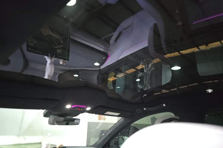 Used Xiaomi Auto SU7 2024 Four-Wheel Drive Ultra-Long Range Advanced Intelligent Driving Max Edition Headliner
