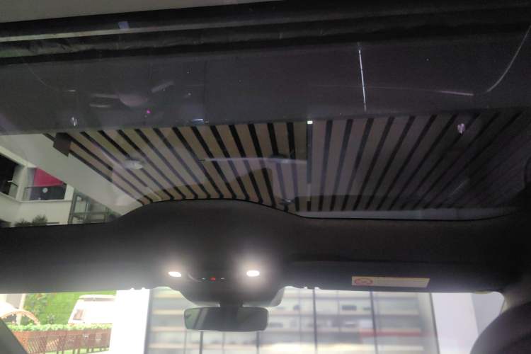 Used Xiaomi Auto SU7 2024 Rear-Drive Ultra-Long Range Advanced Pro-Level Intelligent Driving Version Headliner