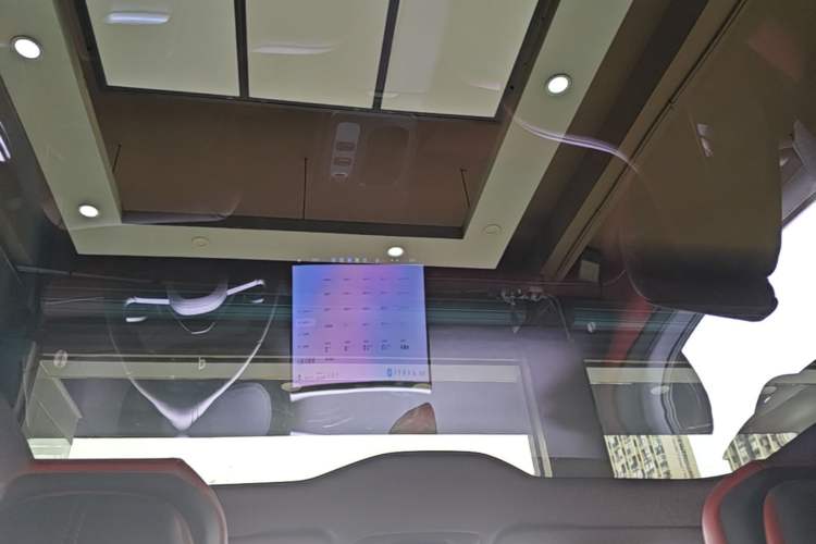 Used Xiaomi Auto SU7 2024 Rear-Drive Long-Range Intelligent Driving Version Headliner