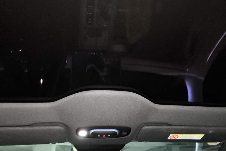 Used Xiaomi Auto SU7 2024 Rear-Drive Long-Range Intelligent Driving Version Headliner