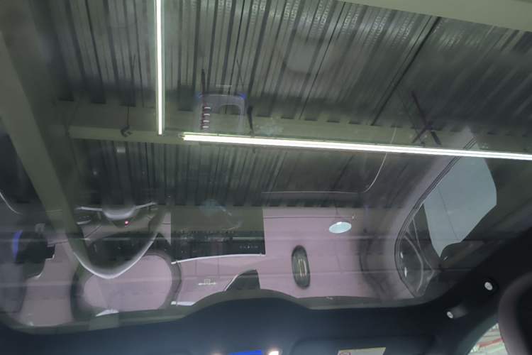 Used Xiaomi Auto SU7 2024 Rear-Drive Long-Range Intelligent Driving Version Headliner