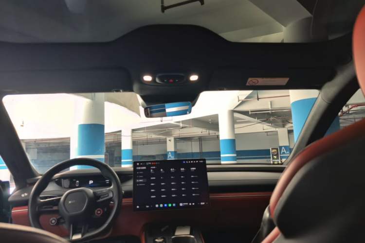 Used Xiaomi Auto SU7 2024 Rear-Drive Long-Range Intelligent Driving Version Headliner
