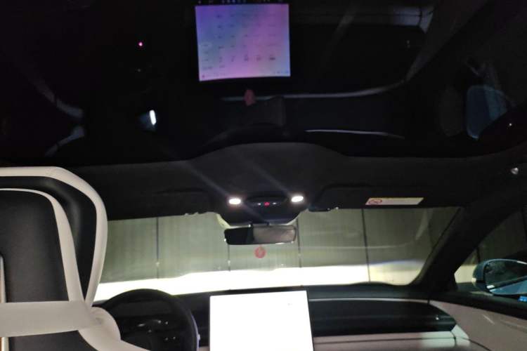 Used Xiaomi Auto SU7 2024 Four-Wheel Drive Ultra-Long Range Advanced Intelligent Driving Max Edition Headliner