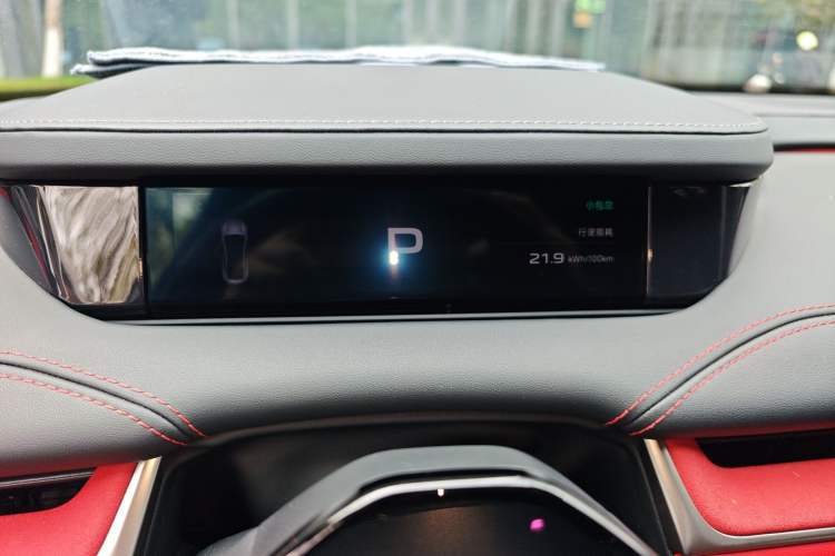 Used Xiaomi Auto SU7 2024 Rear-Drive Ultra-Long Range Advanced Pro-Level Intelligent Driving Version Instrument Cluster