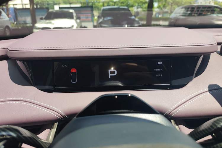 Used Xiaomi Auto SU7 2024 Four-Wheel Drive Ultra-Long Range Advanced Intelligent Driving Max Edition Instrument Cluster