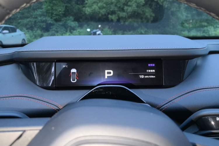 Used Xiaomi Auto SU7 2024 Four-Wheel Drive Ultra-Long Range Advanced Intelligent Driving Max Edition Instrument Cluster