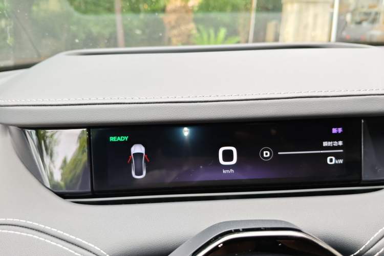 Used Xiaomi Auto SU7 2024 Four-Wheel Drive Ultra-Long Range Advanced Intelligent Driving Max Edition Instrument Cluster
