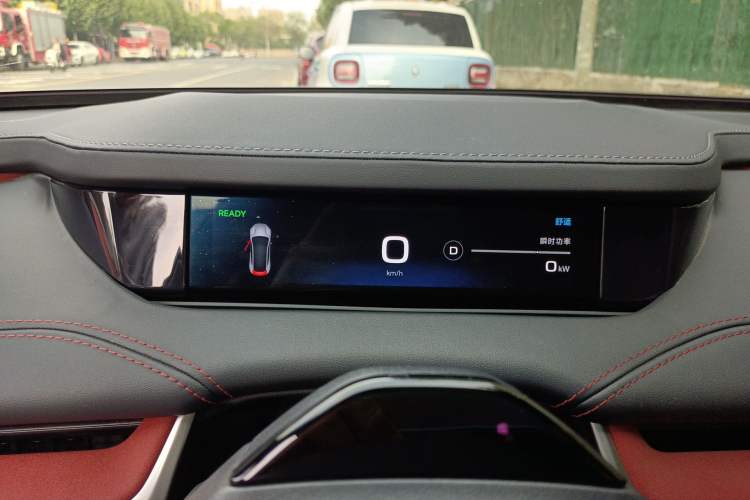 Used Xiaomi Auto SU7 2024 Rear-Drive Long-Range Intelligent Driving Version Instrument Cluster