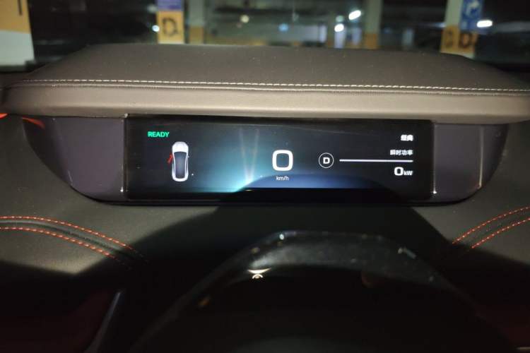 Used Xiaomi Auto SU7 2024 Four-Wheel Drive Ultra-Long Range Advanced Intelligent Driving Max Edition Instrument Cluster