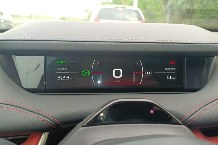 Used Xiaomi Auto SU7 2024 Four-Wheel Drive Ultra-Long Range Advanced Intelligent Driving Max Edition Instrument Cluster