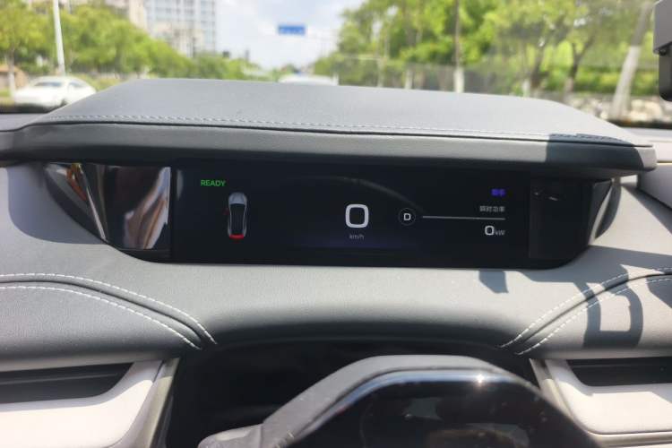 Used Xiaomi Auto SU7 2024 Four-Wheel Drive Ultra-Long Range Advanced Intelligent Driving Max Edition Instrument Cluster