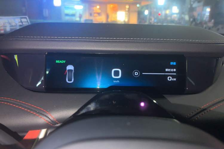Used Xiaomi Auto SU7 2024 Four-Wheel Drive Ultra-Long Range Advanced Intelligent Driving Max Edition Instrument Cluster