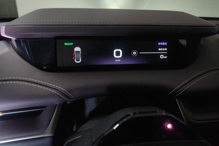 Used Xiaomi Auto SU7 2024 Four-Wheel Drive Ultra-Long Range Advanced Intelligent Driving Max Edition Instrument Cluster