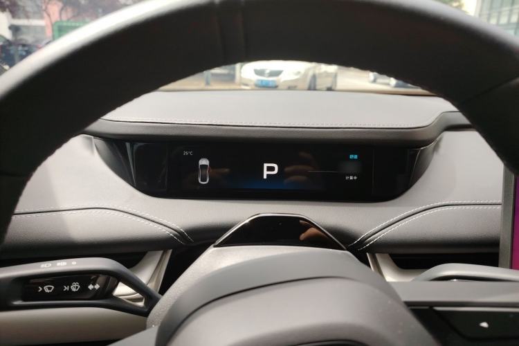 Used Xiaomi Auto SU7 2024 Rear-Drive Ultra-Long Range Advanced Pro-Level Intelligent Driving Version Instrument Cluster