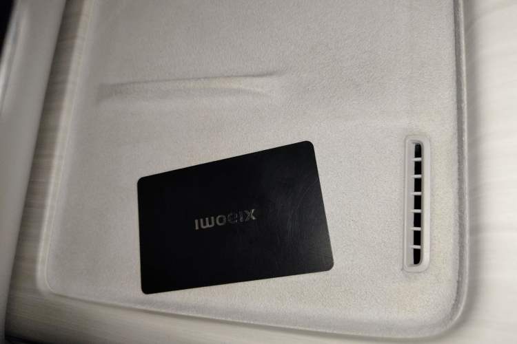 Used Xiaomi Auto SU7 2024 Four-Wheel-Drive Max Founder's Edition Interior 1