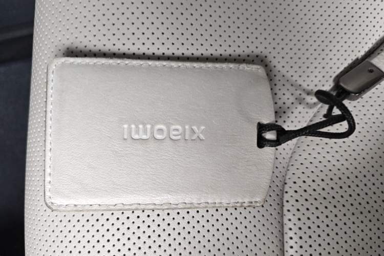Used Xiaomi Auto SU7 2024 Four-Wheel Drive Ultra-Long Range Advanced Intelligent Driving Max Edition Interior 1