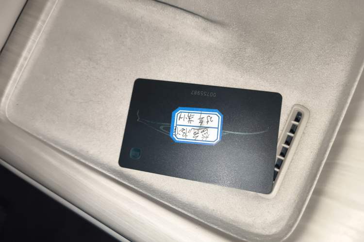 Used Xiaomi Auto SU7 2024 Rear-Drive Long-Range Intelligent Driving Version Interior 1