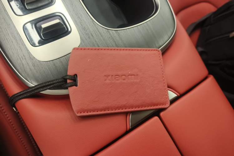 Used Xiaomi Auto SU7 2024 Rear-Drive Ultra-Long Range Advanced Pro-Level Intelligent Driving Version Interior 1