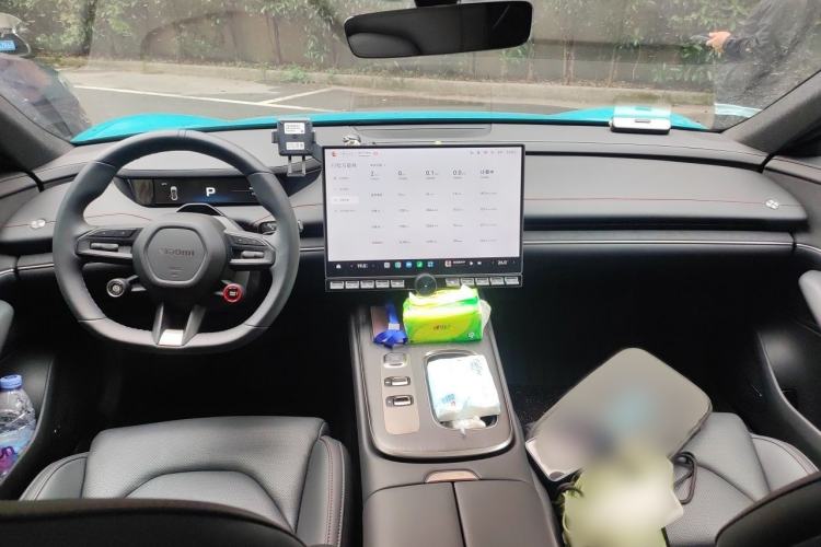 Used Xiaomi Auto SU7 2024 Rear-Drive Standard Founder Edition Interior 2
