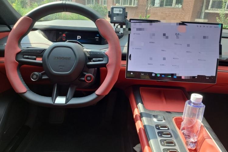 Used Xiaomi Auto SU7 2024 Rear-Drive Ultra-Long Range Advanced Pro-Level Intelligent Driving Version Interior 2