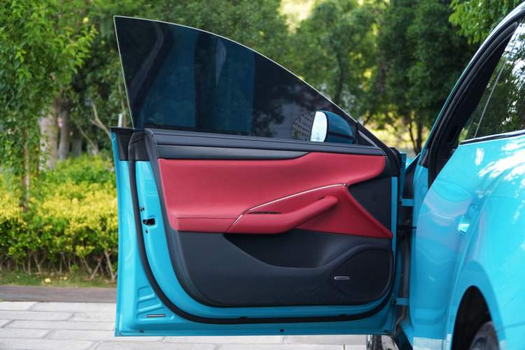 Used Xiaomi Auto SU7 2024 Rear-Drive Ultra-Long Range Advanced Pro-Level Intelligent Driving Version Interior 2