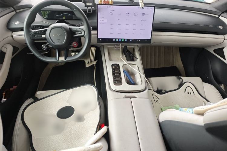 Used Xiaomi Auto SU7 2024 Four-Wheel Drive Ultra-Long Range Advanced Intelligent Driving Max Edition Interior 2