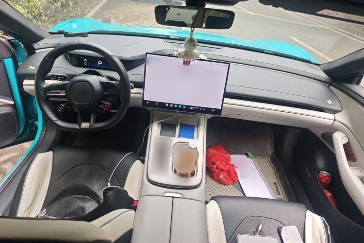 Used Xiaomi Auto SU7 2024 Rear-Drive Ultra-Long Range Advanced Pro-Level Intelligent Driving Version Interior 2