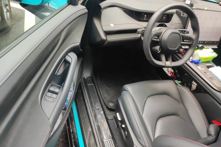 Used Xiaomi Auto SU7 2024 Rear-Drive Standard Founder Edition Interior 3