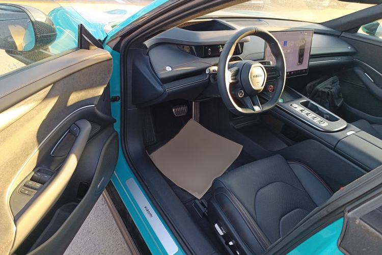 Used Xiaomi Auto SU7 2024 Four-Wheel-Drive Max Founder's Edition Interior 3