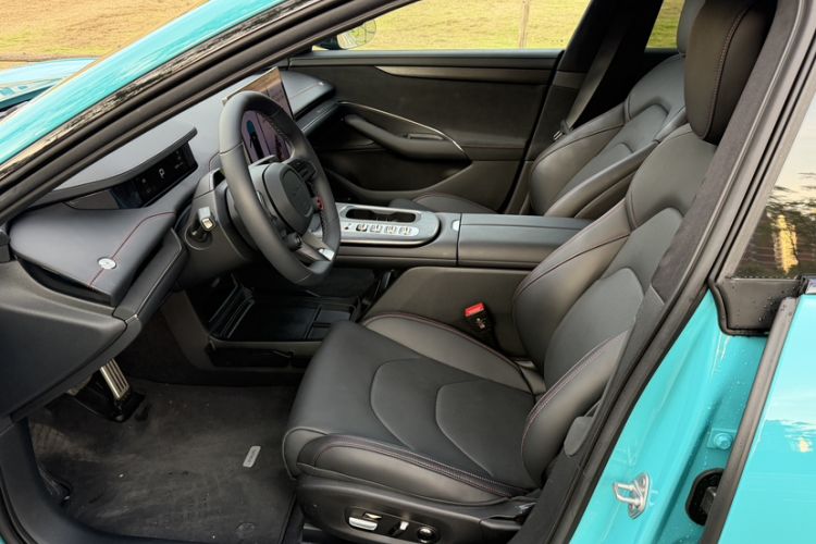 Used Xiaomi Auto SU7 2024 Four-Wheel-Drive Max Founder's Edition Interior 3