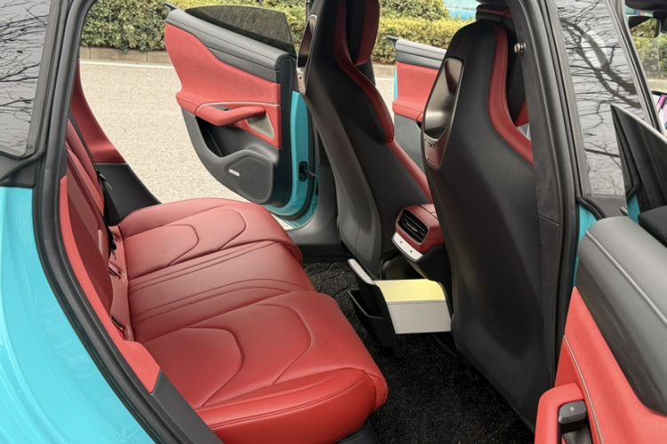 Used Xiaomi Auto SU7 2024 Four-Wheel Drive Ultra-Long Range Advanced Intelligent Driving Max Edition Interior 3