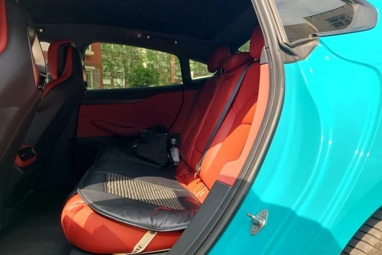 Used Xiaomi Auto SU7 2024 Rear-Drive Ultra-Long Range Advanced Pro-Level Intelligent Driving Version Interior 4