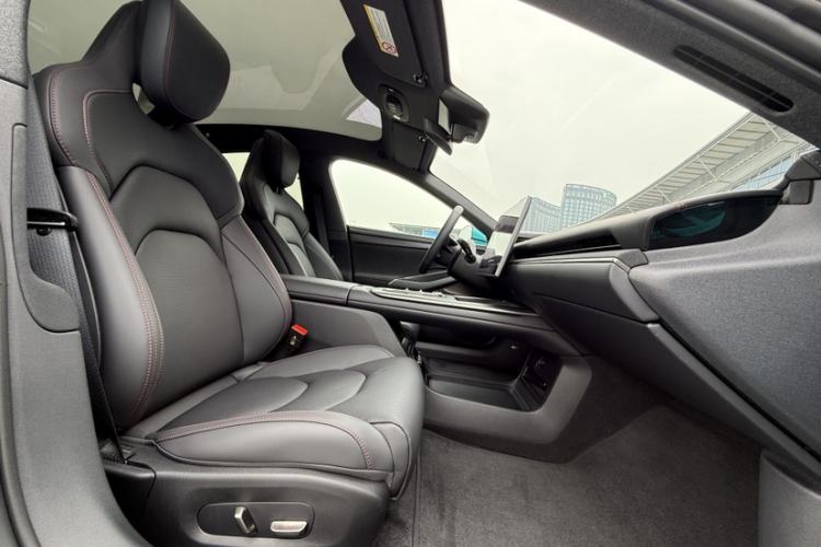 Used Xiaomi Auto SU7 2024 Rear-Drive Ultra-Long Range Advanced Pro-Level Intelligent Driving Version Interior 5