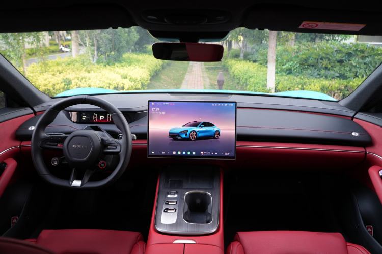 Used Xiaomi Auto SU7 2024 Rear-Drive Ultra-Long Range Advanced Pro-Level Intelligent Driving Version Interior 5