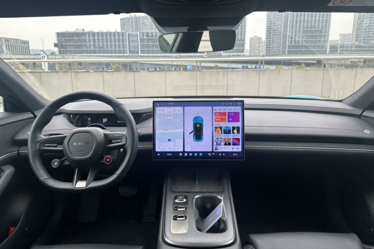 Used Xiaomi Auto SU7 2024 Rear-Drive Long-Range Intelligent Driving Version Interior 5